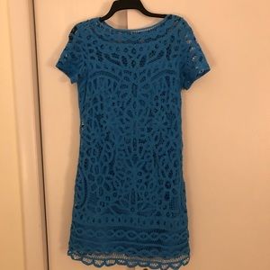 Lilly Pulitzer blue lace dress 🦋